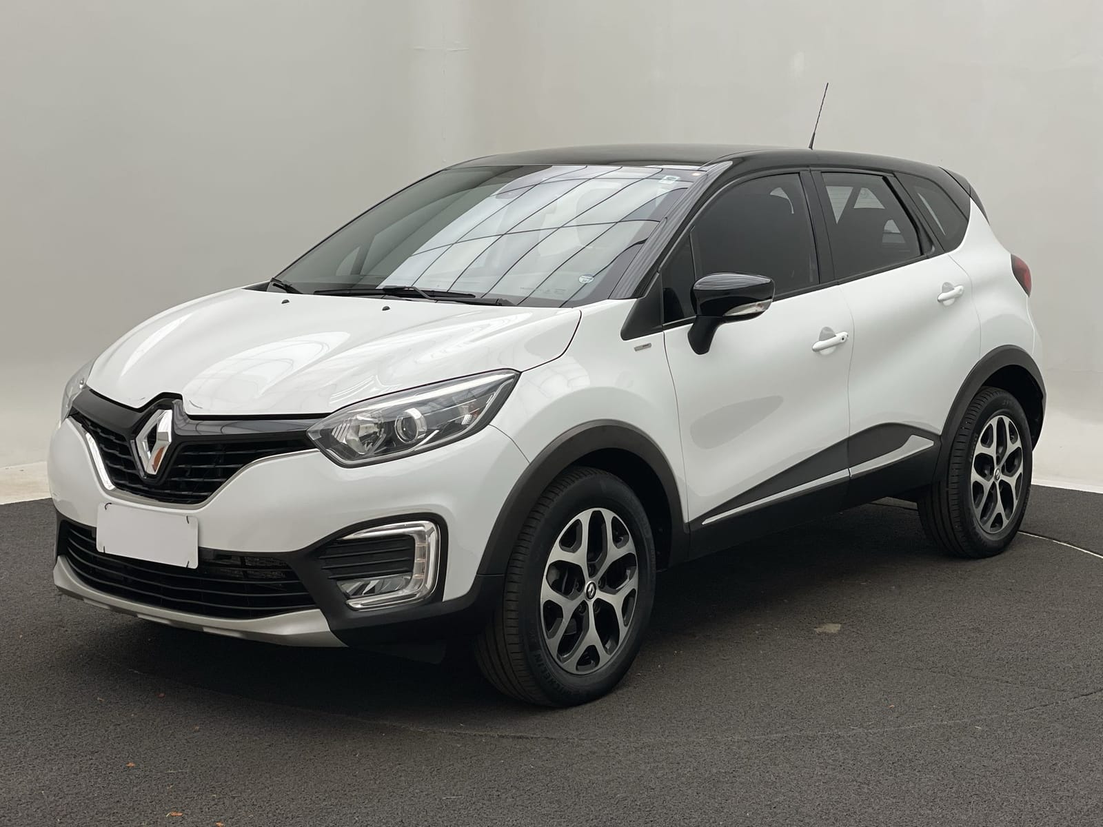 Renault Captur CAPTUR Intense Bose 1.6 16V Flex 5p Aut.