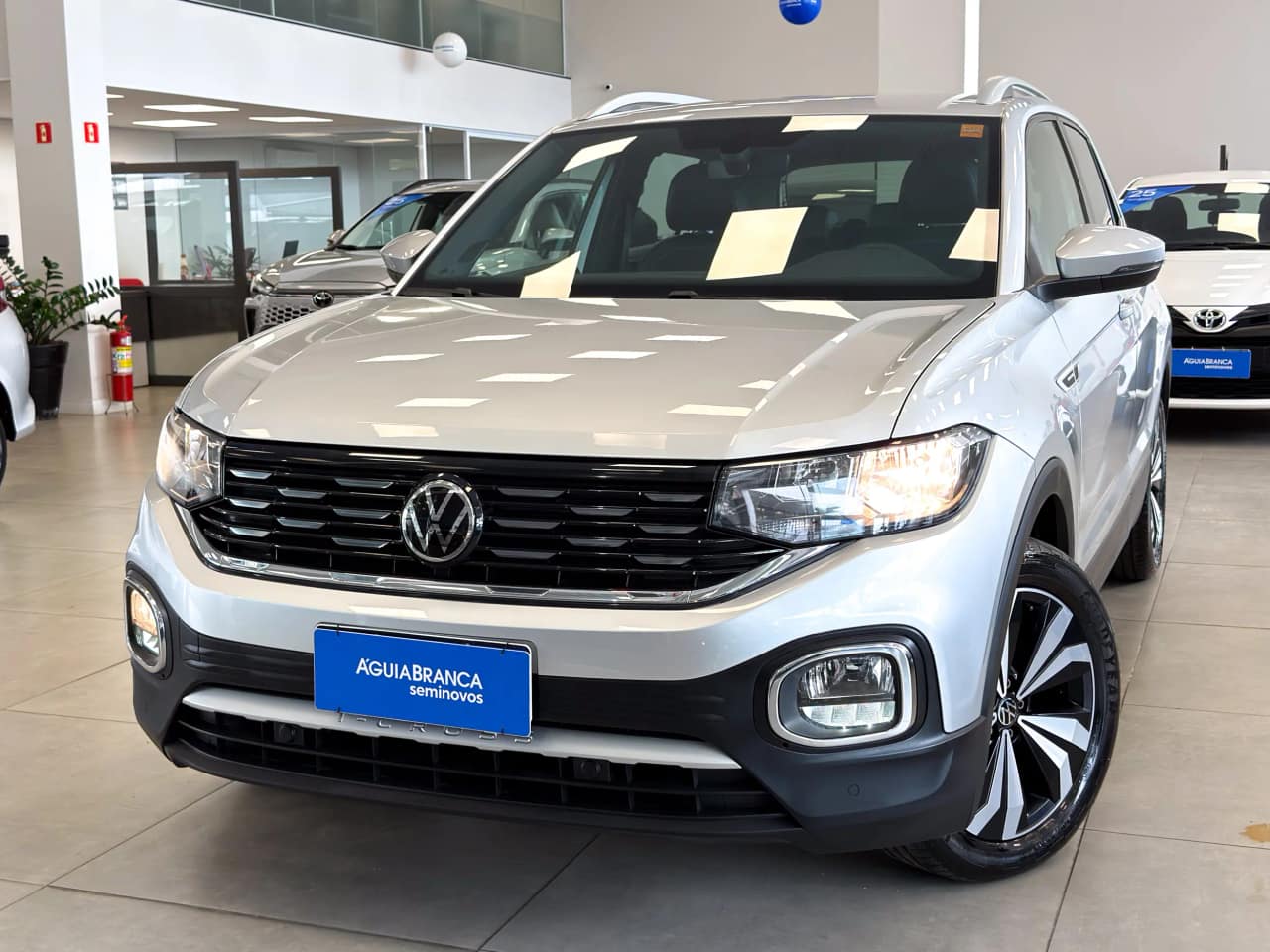 Volkswagen T-Cross 1.4 250 TSI TOTAL FLEX HIGHLINE AUTOMÁTICO