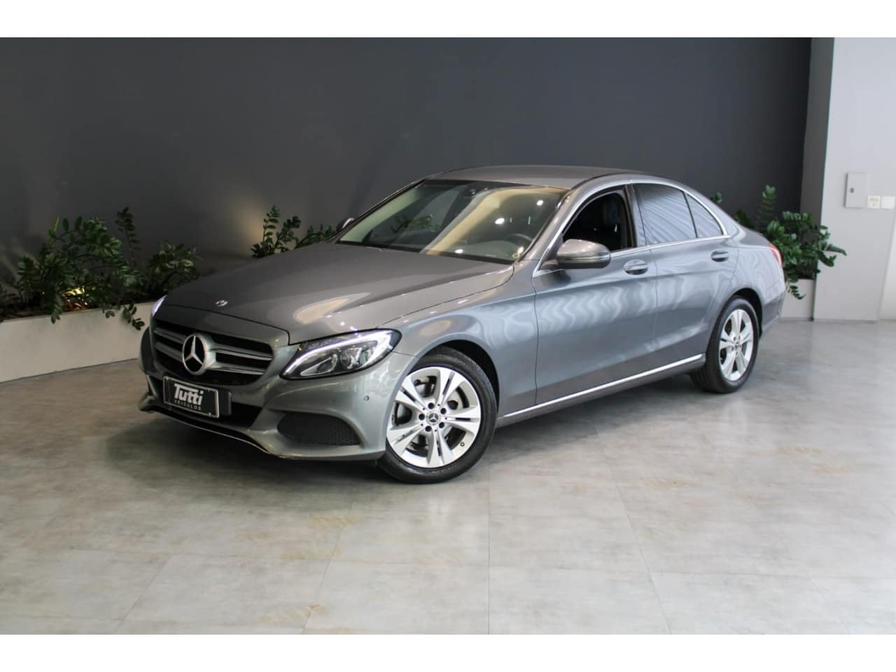 Mercedes-Benz C-180 1.6 CGI FLEX AVANTGARDE 7G-TRONIC