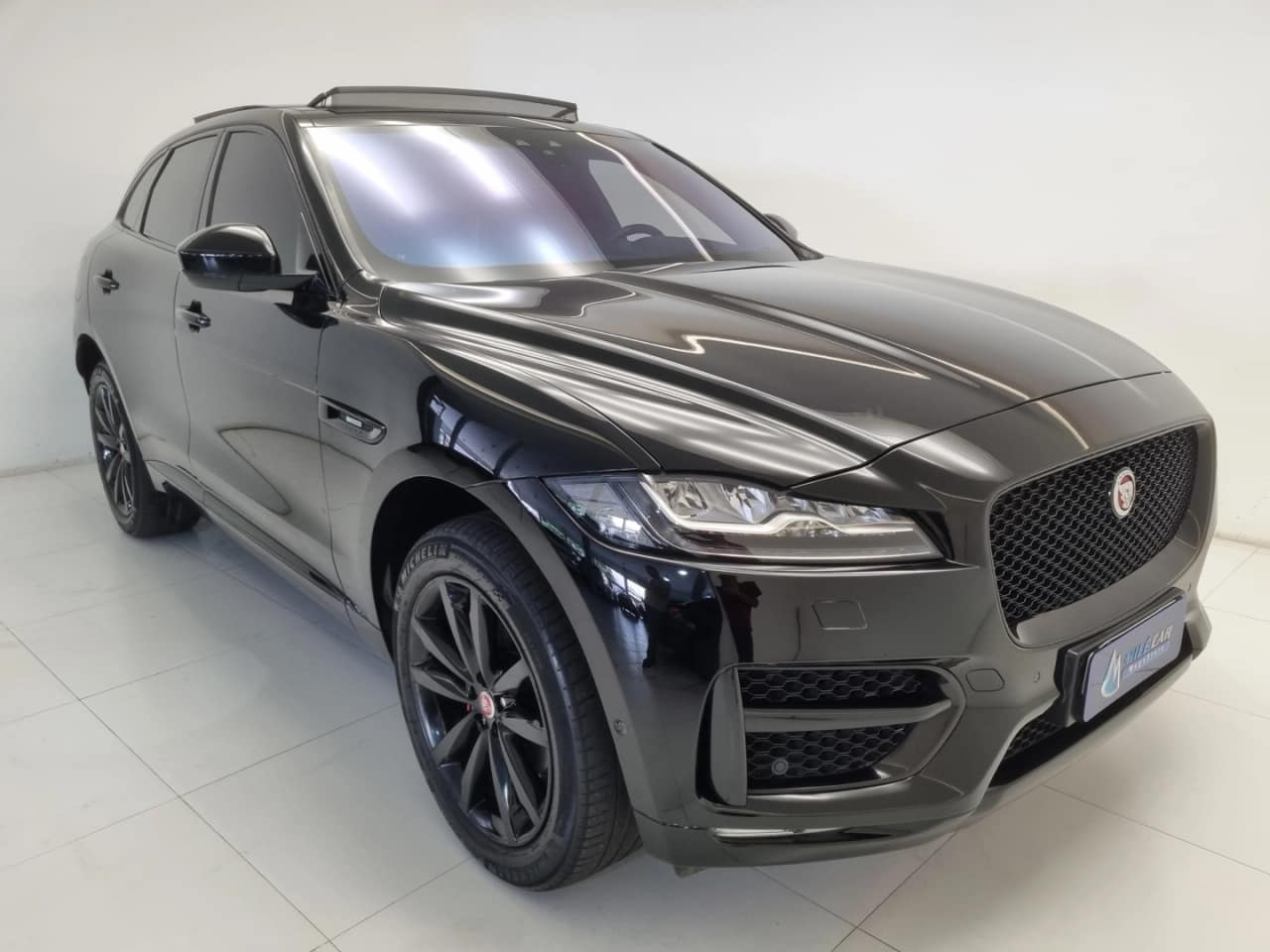 Jaguar F-Pace 2.0 16V INGENIUM R-SPORT AWD 4P AUTOMÁTICO