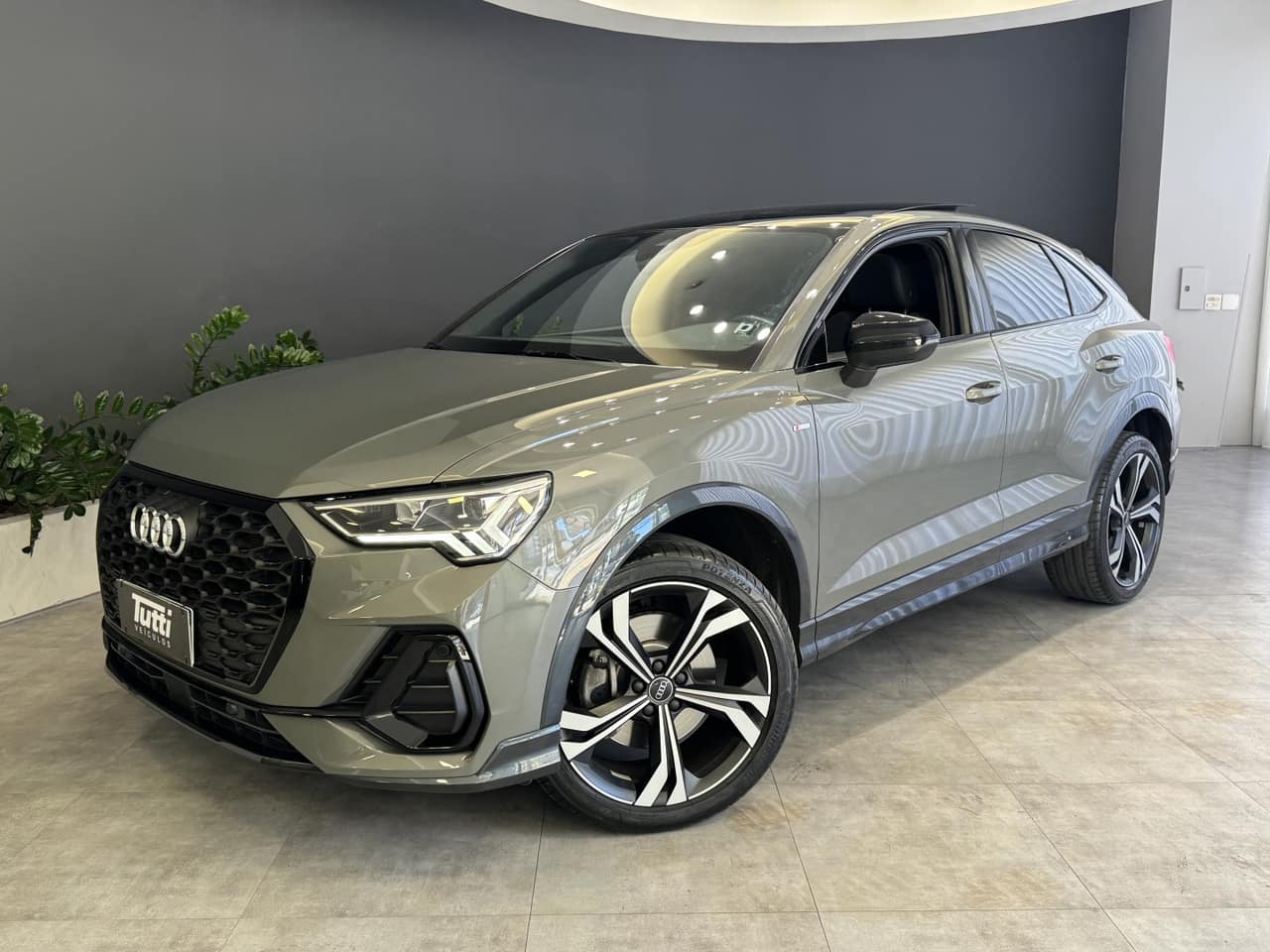 Audi Q3 2.0 40 TFSI GASOLINA SPORTBACK PERFORMANCE BLACK QUATTRO TIPTRONIC
