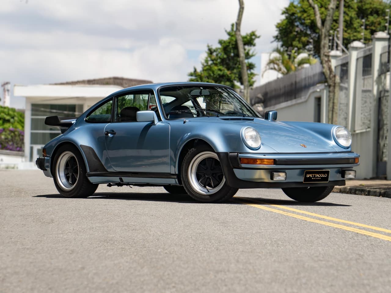 Porsche 930 3.3 COUPE 2P