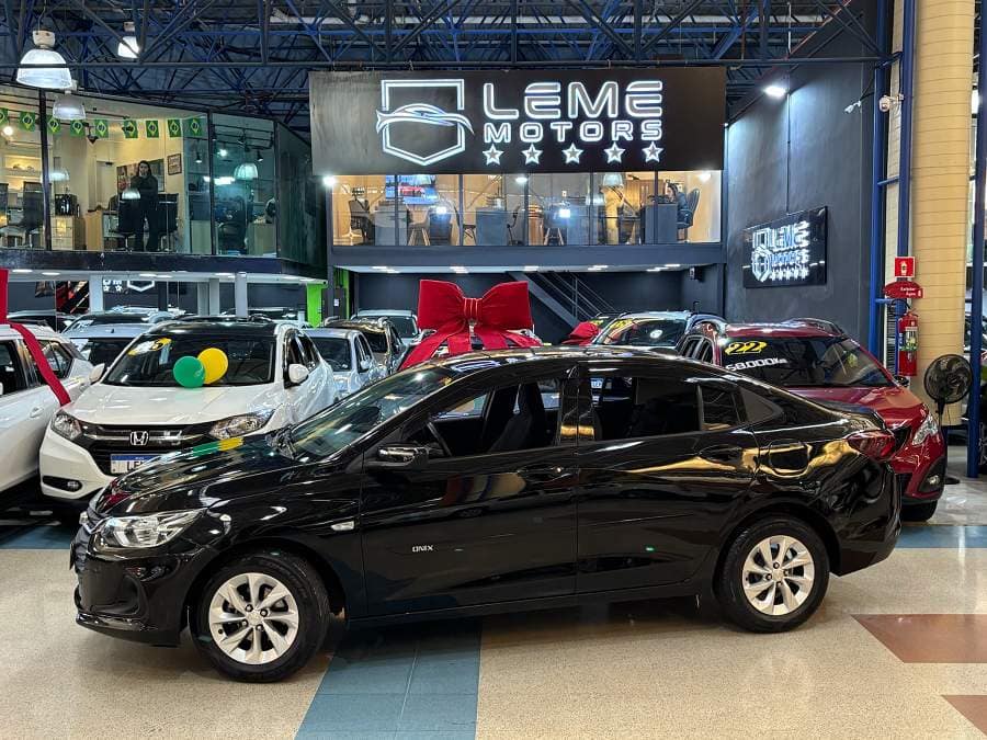 Chevrolet Onix PLUS 10TAT LT1