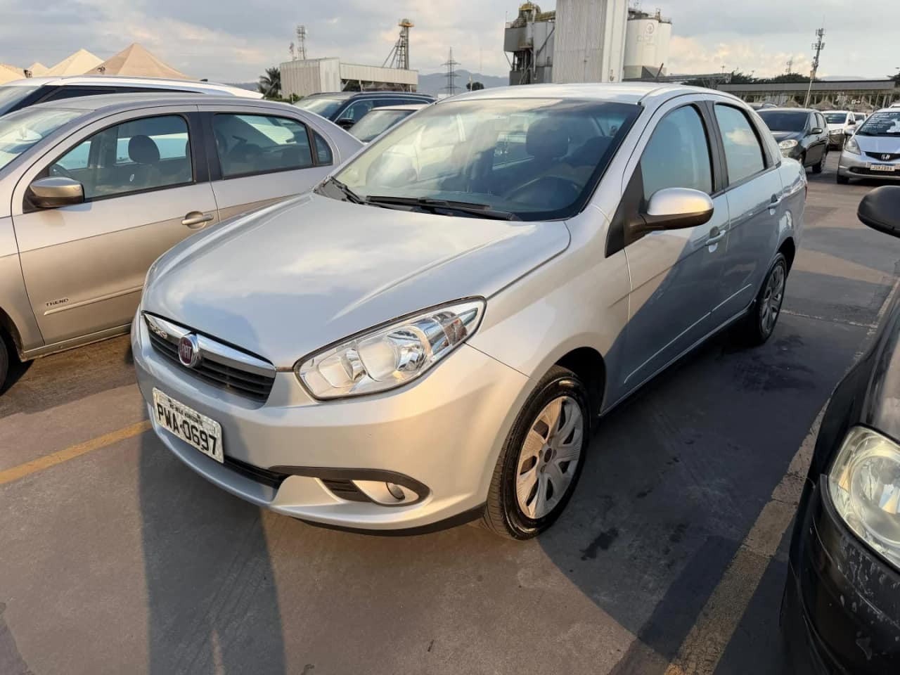 Fiat Grand Siena 1.4 MPI ATTRACTIVE 8V FLEX 4P MANUAL