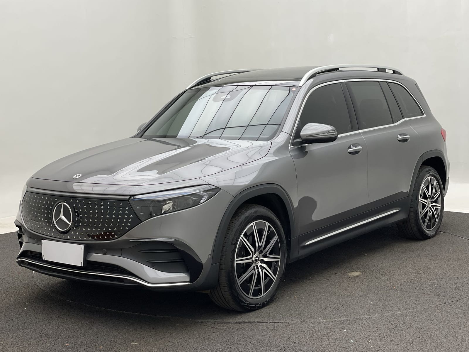 Mercedes-Benz Eqb EQB 350 4MATIC AMG Line (Elétrico)