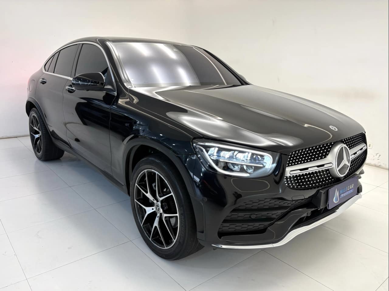 Mercedes-Benz Glc 300 2.0 CGI GASOLINA COUPÉ AMG LINE 4MATIC 9G-TRONIC