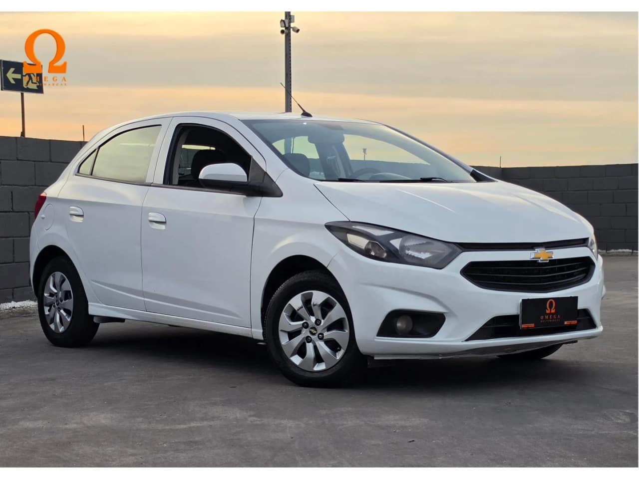 Chevrolet Onix 1.0 MPFI LT 8V FLEX 4P MANUAL