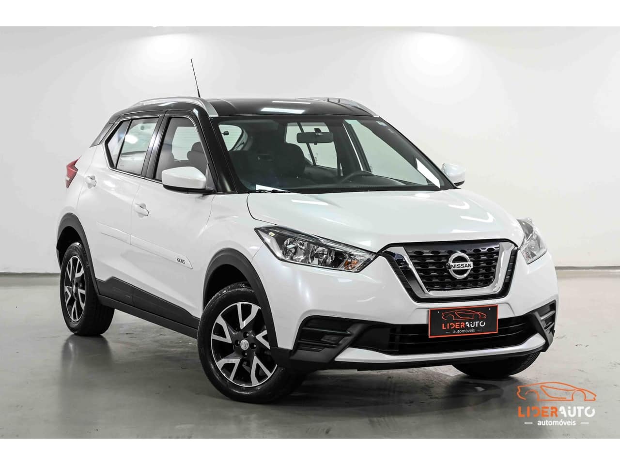 Nissan Kicks 1.6 16V FLEXSTART S 4P XTRONIC
