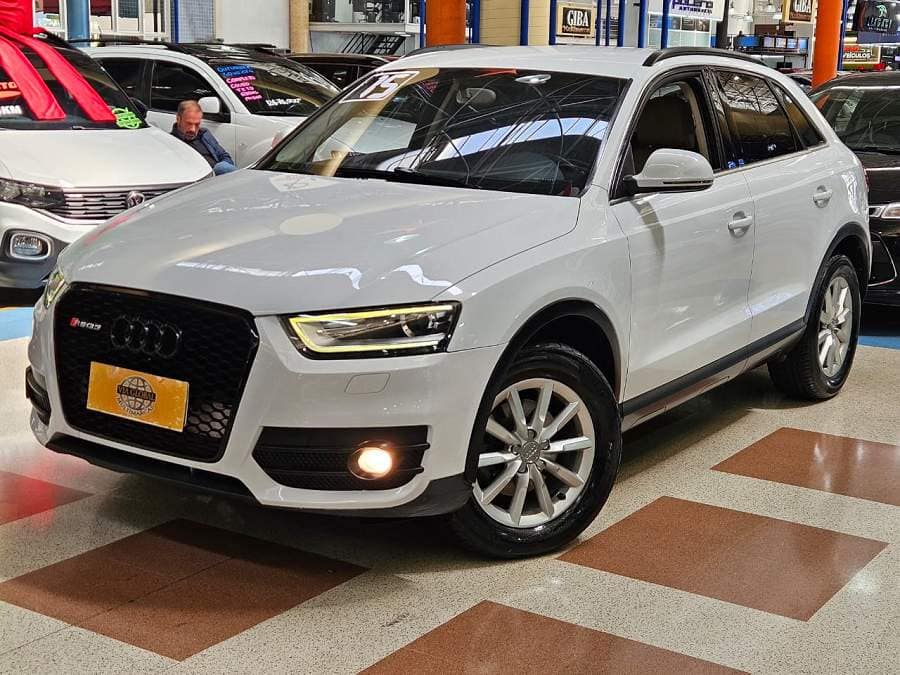 Audi Q3 2.0 TURBO ATTRACTION QUATTRO+COURO+MULTIMÍDIA