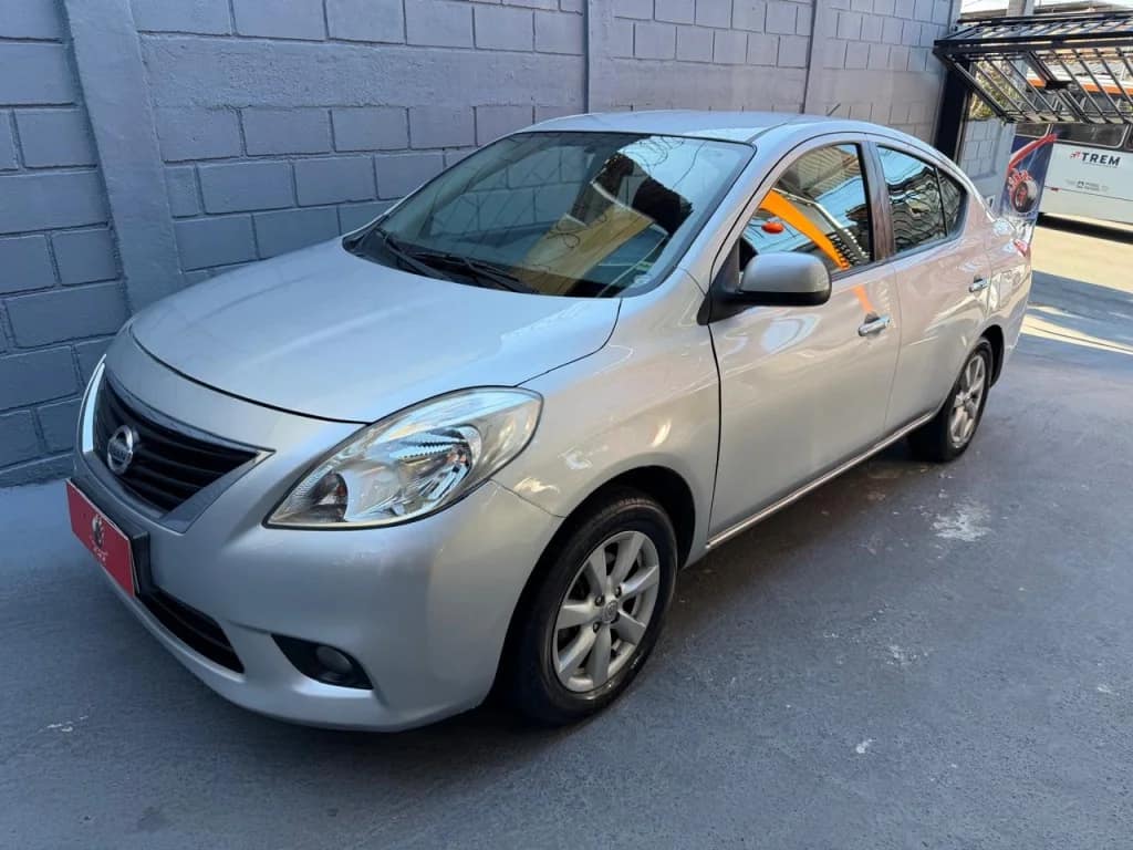 Nissan Versa 1.6 SL 16V FLEX 4P MANUAL