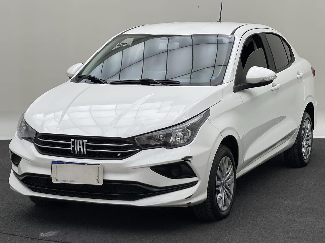 Fiat Cronos CRONOS DRIVE 1.3 8V Flex Aut.