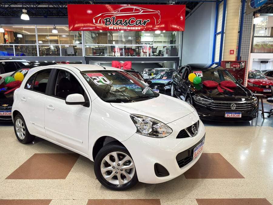 Nissan March 1.0 SV COMPLETO APENAS 33.000 KM