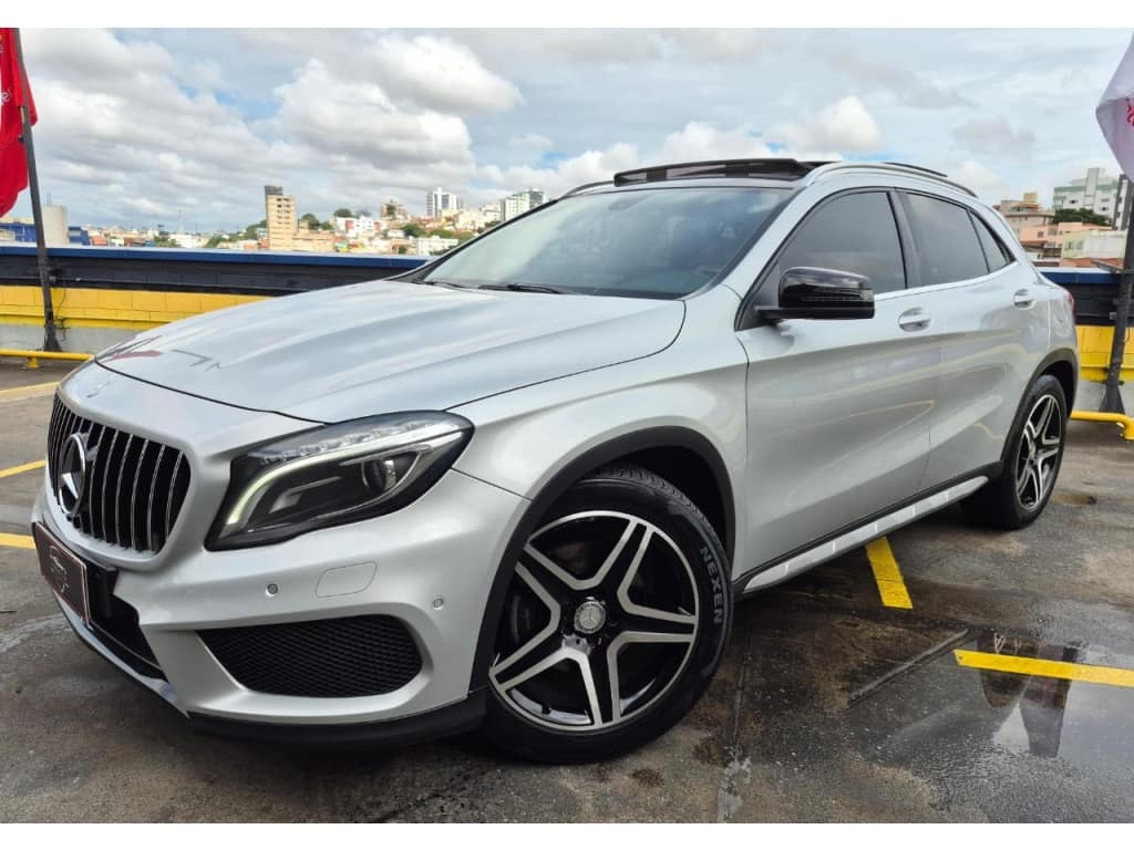Mercedes-Benz Gla 2.0 16V TURBO GASOLINA SPORT 4P AUTOMÁTICO