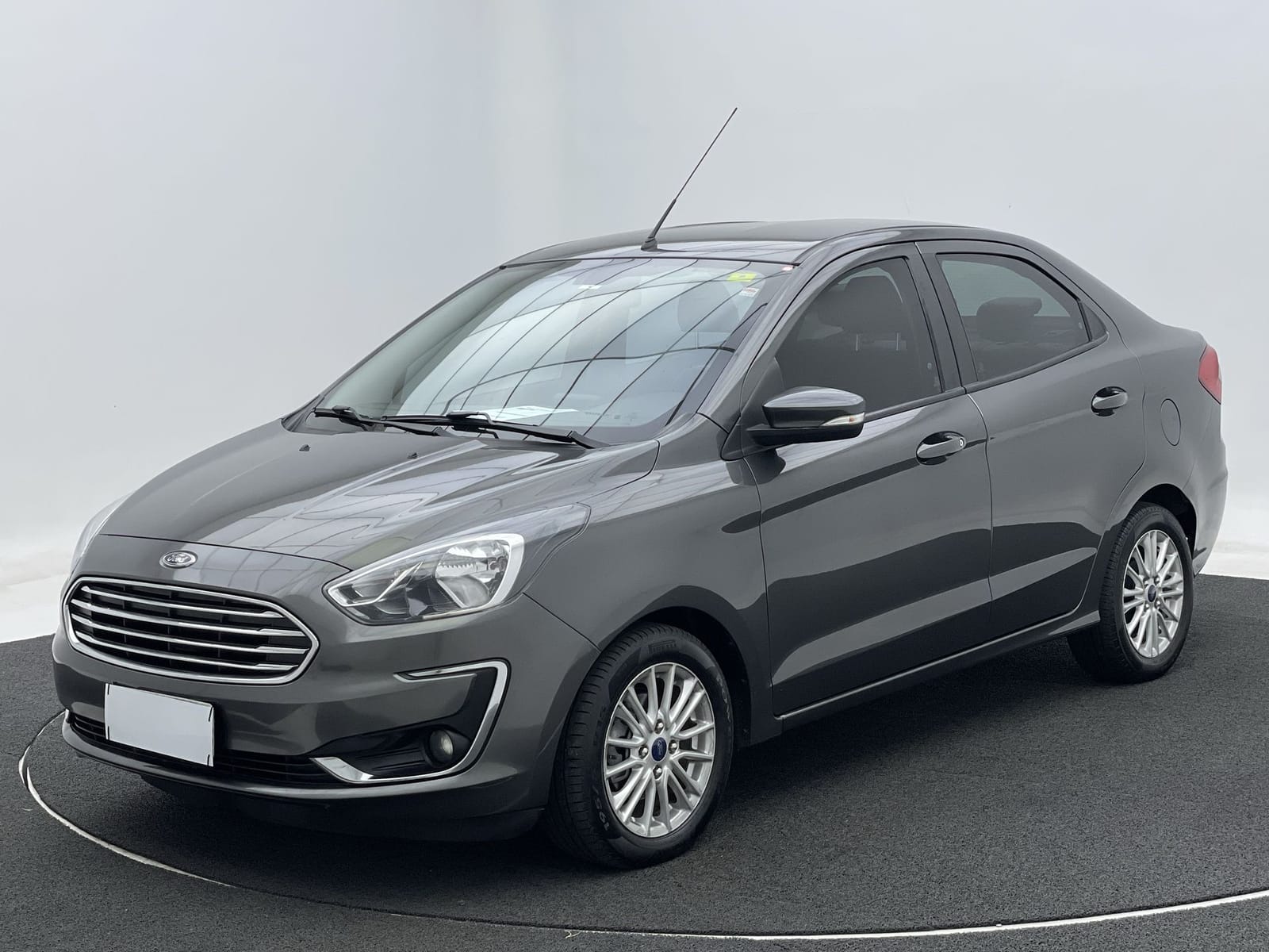 Ford KA Ka 1.5 Sedan TITANIUM 12V Flex 4p Aut.
