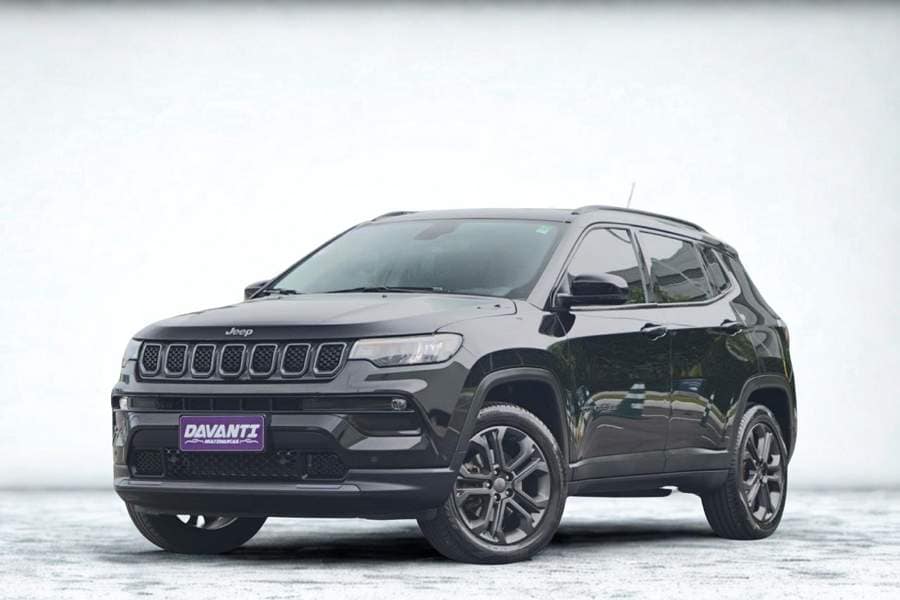 Jeep Compass LONGITUDE 2.0 BANCOS DE COURO + MULTIMIDIA