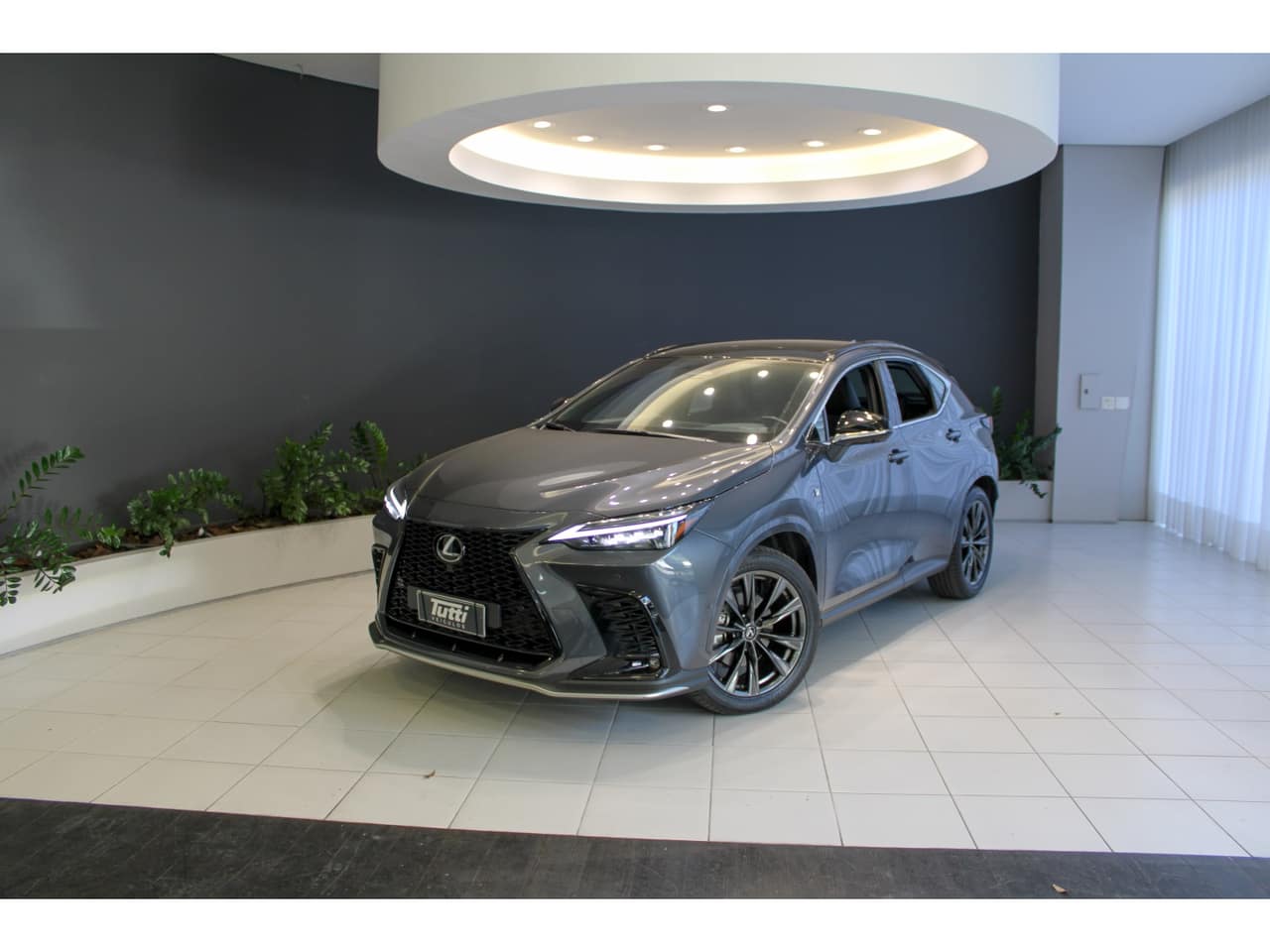 Lexus NX 2.5 16V VVT-I HYBRID F-SPORT CVT AWD