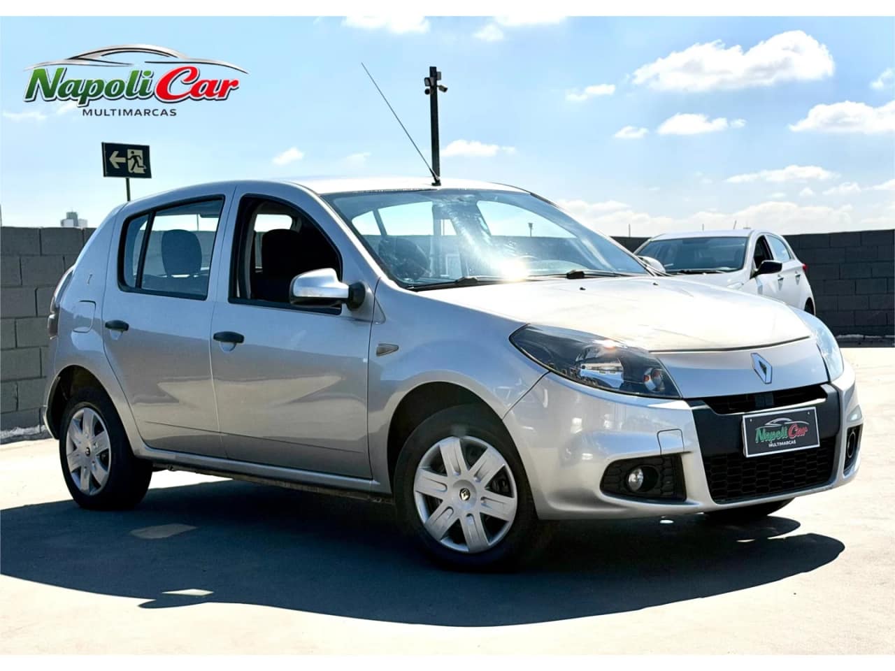 Renault Sandero 1.0 EXPRESSION 16V FLEX 4P MANUAL