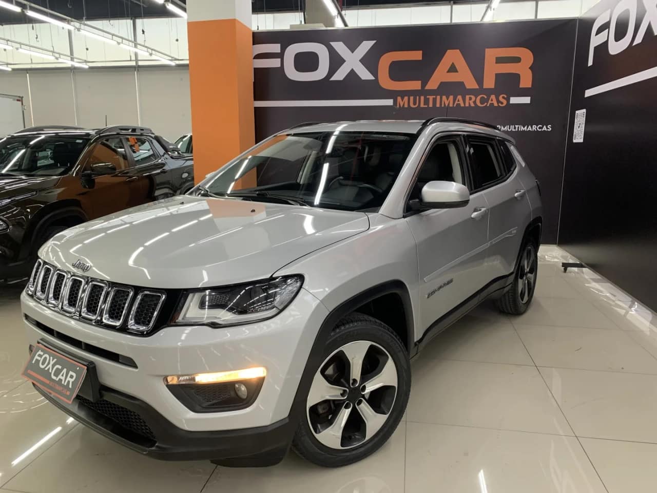 Jeep Compass 2.0 16V FLEX LONGITUDE AUTOMÁTICO