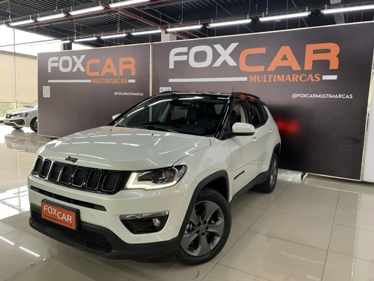 Jeep Compass 2.0 16V FLEX LONGITUDE AUTOMÁTICO