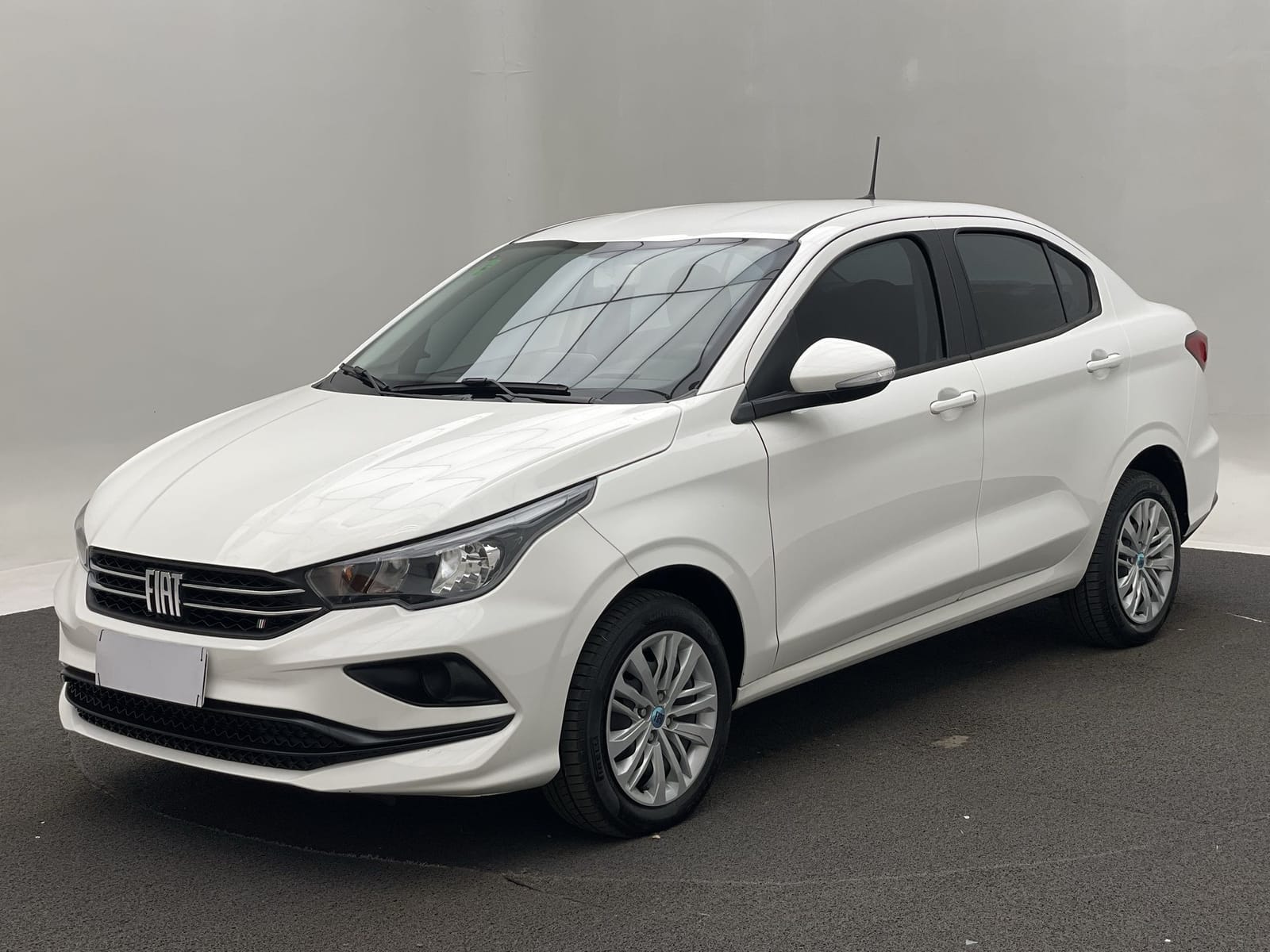 Fiat Cronos CRONOS DRIVE 1.3 8V Flex Aut.