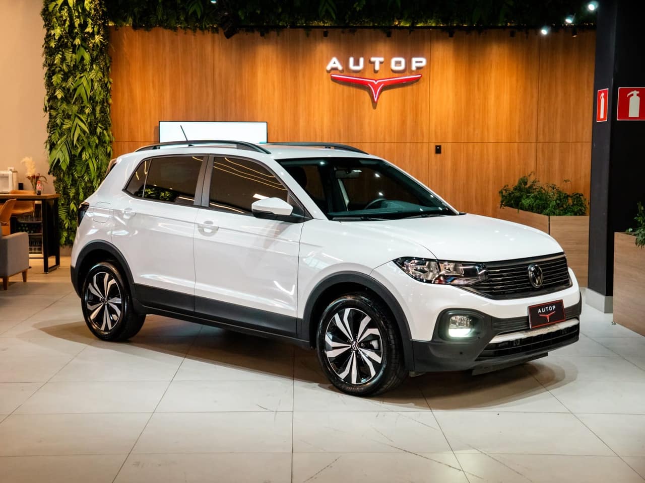 Volkswagen T-Cross 1.0 200 TSI TOTAL FLEX AUTOMÁTICO