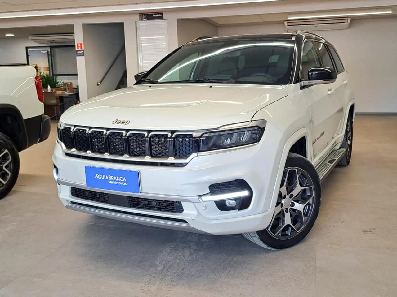 Jeep Commander 2.0 TD380 TURBO DIESEL OVERLAND AT9