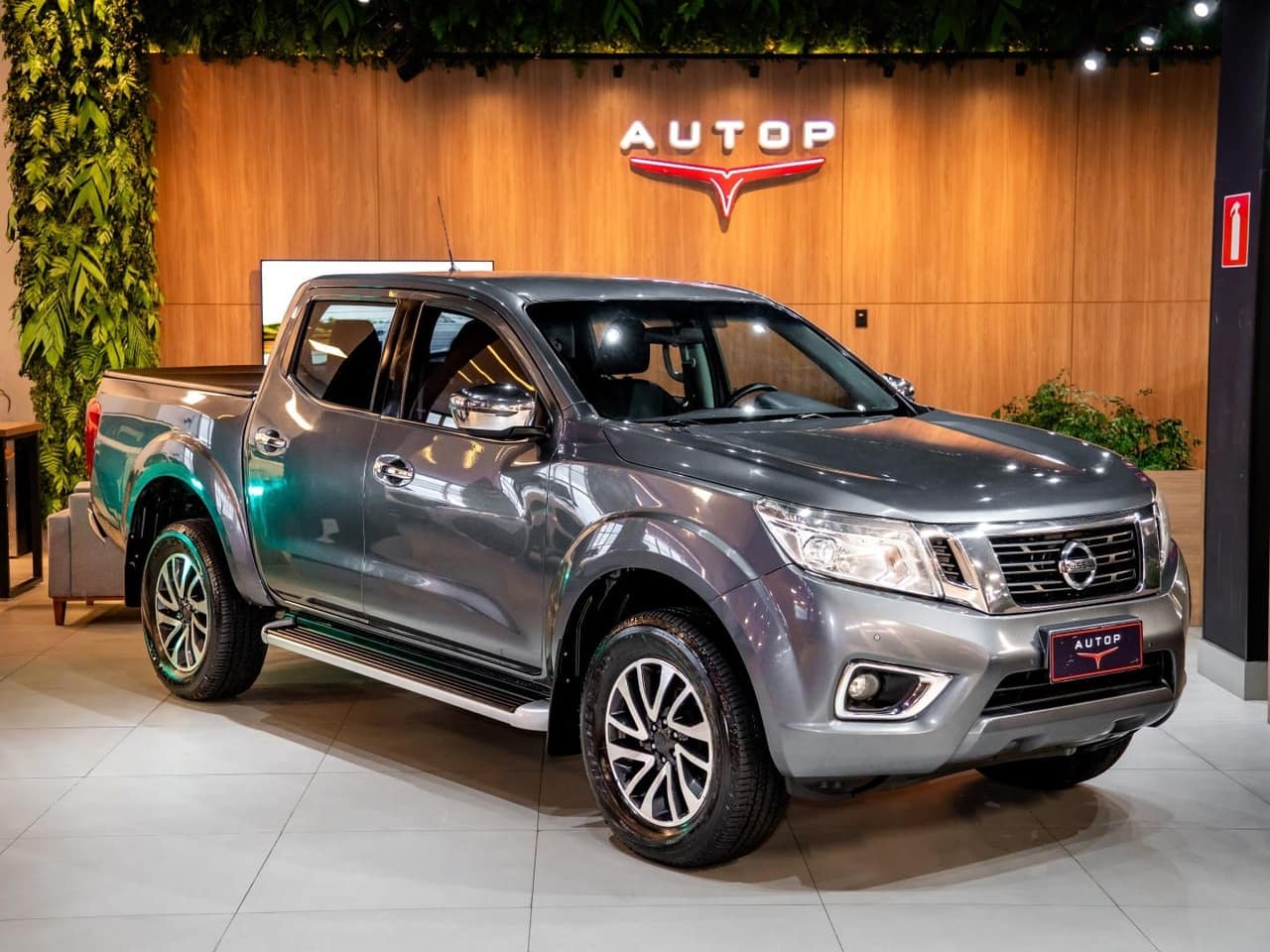 Nissan Frontier 2.3 16V TURBO DIESEL XE CD 4X4 AUTOMÁTICO